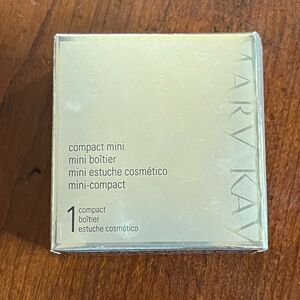 New in box! Mary Kay mirrored compact.